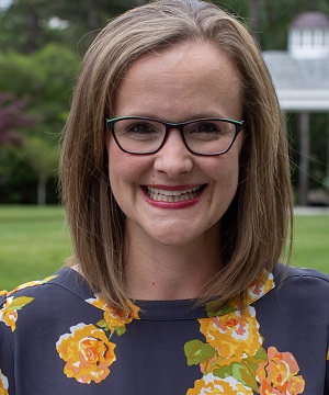 College Consultant Sara Calvert-Kubrom